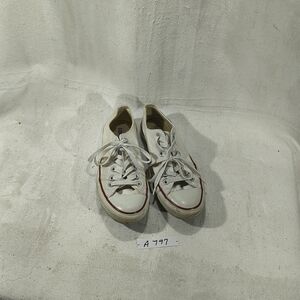 Converse Unisex Men's Size 5 Women's Size 7 Classic White Sneakers